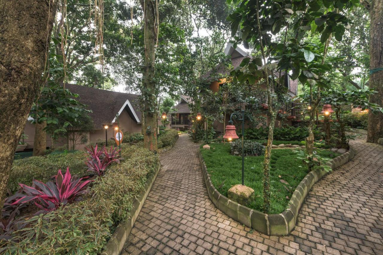 Club Mahindra Thekkady Hotel Kültér fotó