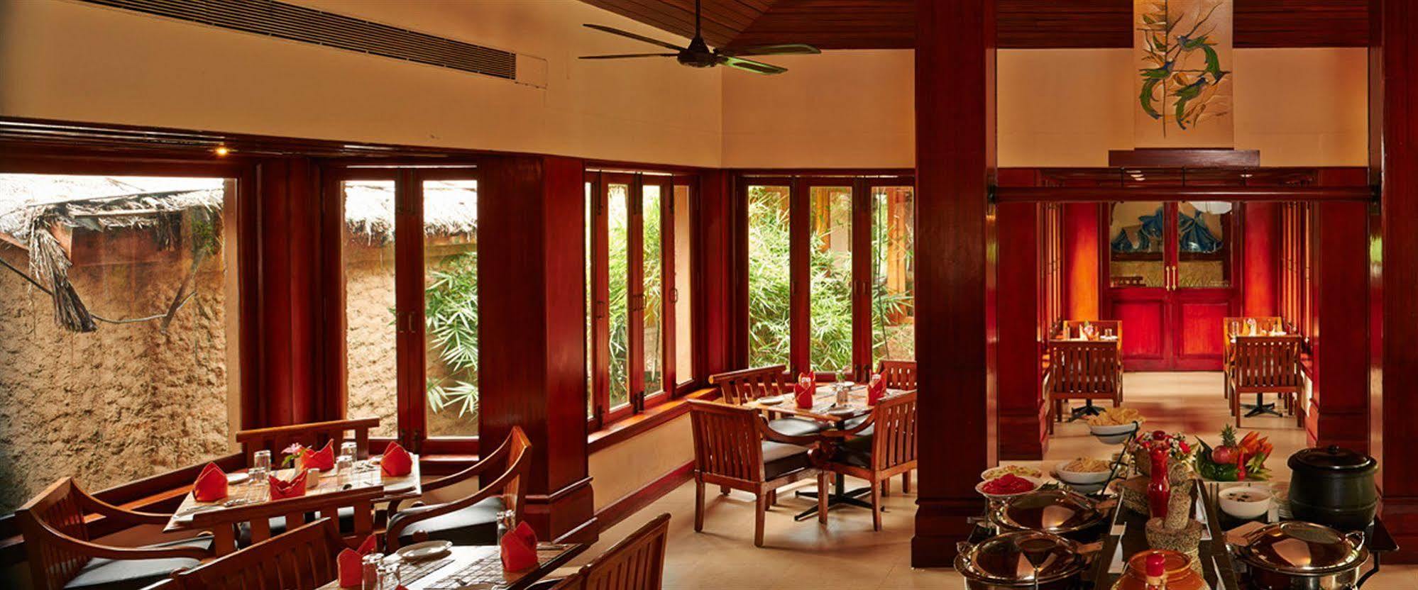 Club Mahindra Thekkady Hotel Kültér fotó